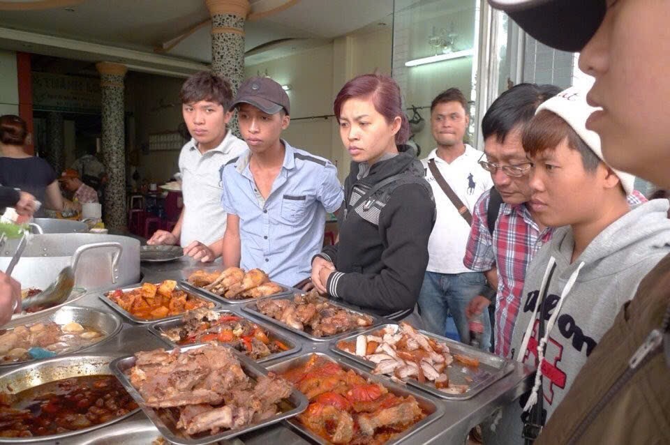 Bạn bè trong nghề làm phim